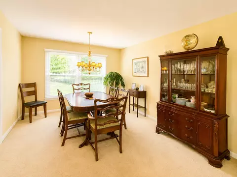 Dining - 697 Kristy Ln, Wheeling, IL 60090 photo 1 of 1