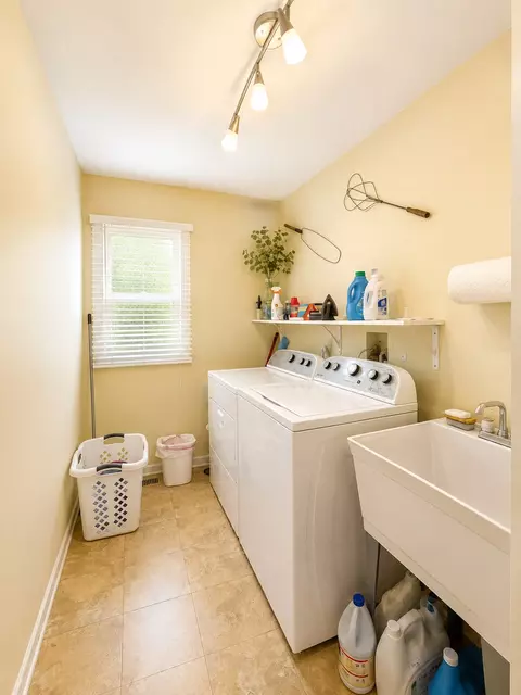 Other - 697 Kristy Ln, Wheeling, IL 60090 photo 3 of 6