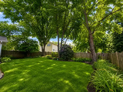 Exterior - 697 Kristy Ln, Wheeling, IL 60090 photo 6 of 6
