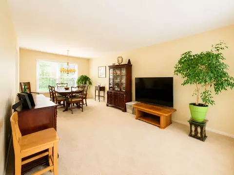 Other - 697 Kristy Ln, Wheeling, IL 60090 photo 1 of 6