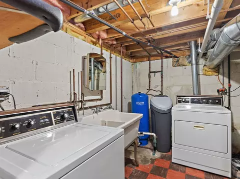 Other - 1301 Tower Ln, Cary, IL 60013 photo 10 of 10