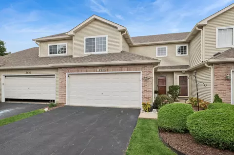 26 Rolling Oaks Rd #D, Sugar Grove, IL 60554