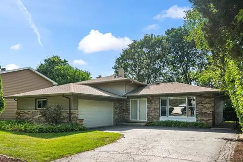 1292 N Linden Ave, Palatine, IL 60074