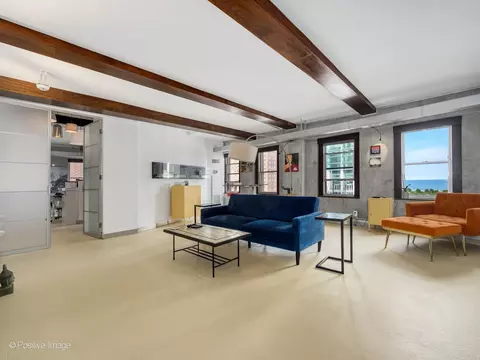 Living - 40 E 9th St #1406C, Chicago, IL 60605 photo 2 of 4