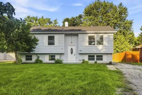 Exterior - 419 Deerpath Dr, Lindenhurst, IL 60046 photo 7 of 7