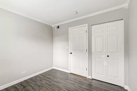 Other - 419 Deerpath Dr, Lindenhurst, IL 60046 photo 3 of 8