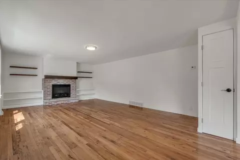 Living - 3230 40th St, Moline, IL 61265 photo 2 of 7