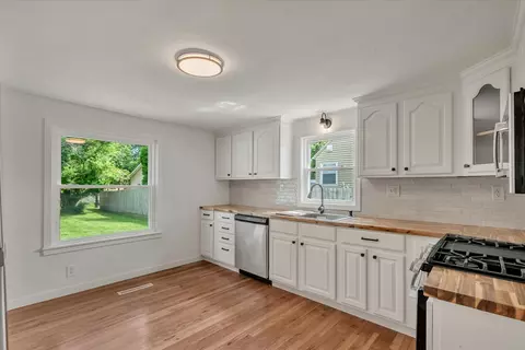 Kitchen - 3230 40th St, Moline, IL 61265 photo 2 of 2