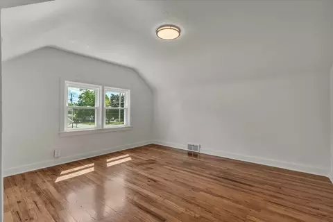 Bedroom - 3230 40th St, Moline, IL 61265 photo 5 of 7