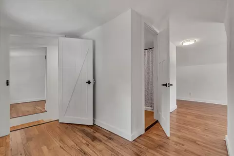 Entry Way - 3230 40th St, Moline, IL 61265 photo 2 of 3