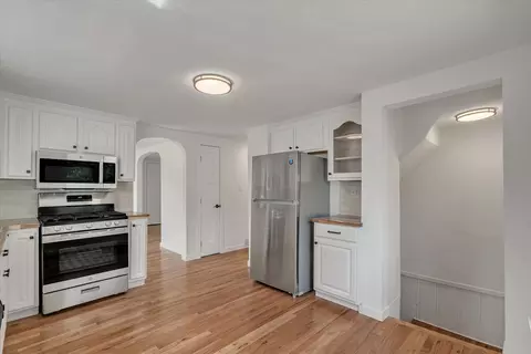 Entry Way - 3230 40th St, Moline, IL 61265 photo 1 of 3