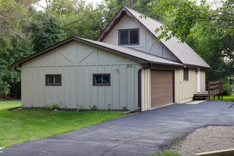 404 Atlantic Dr, Poplar Grove, IL 61065