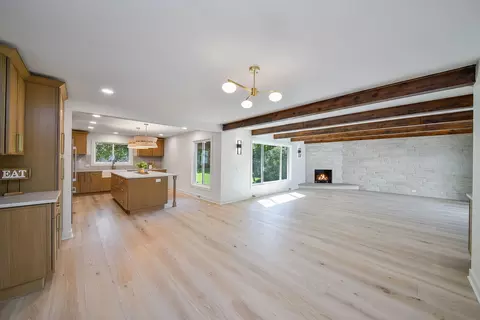Living - 1106 N Path Dr, Wheaton, IL 60187 photo 3 of 12