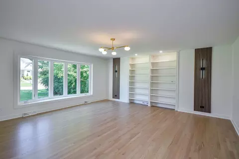 Living - 1106 N Path Dr, Wheaton, IL 60187 photo 2 of 12