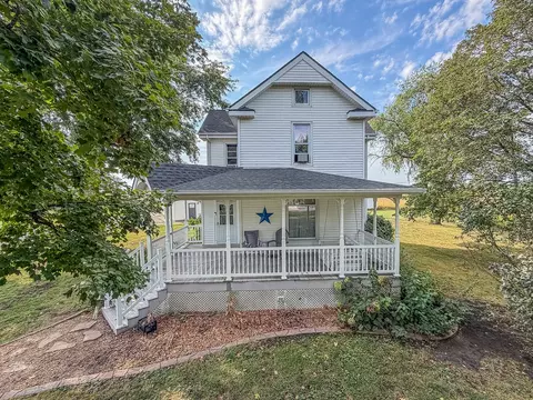 Exterior - 220 E 4th St, Arcola, IL 61910 photo 2 of 23