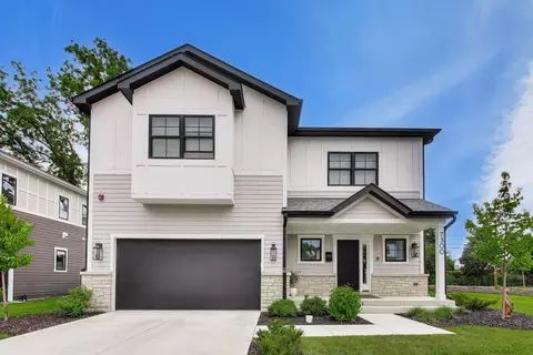 7300 Ponto Ct, Morton Grove, IL 60053