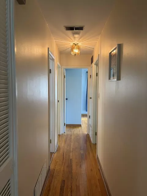 570 Jamison Ln, Hoffman Estates, IL 60169 photo 25