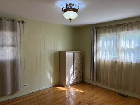 570 Jamison Ln, Hoffman Estates, IL 60169 photo 23