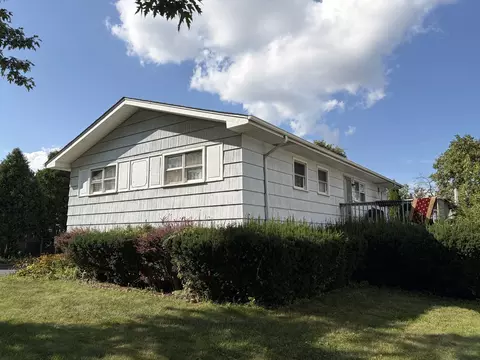 570 Jamison Ln, Hoffman Estates, IL 60169 photo 3