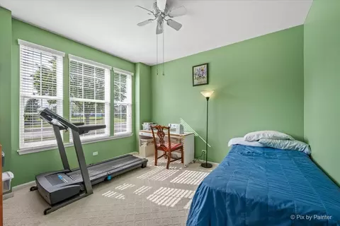 Bedroom - 4041 Whitehall Ln, Algonquin, IL 60102 photo 3 of 3
