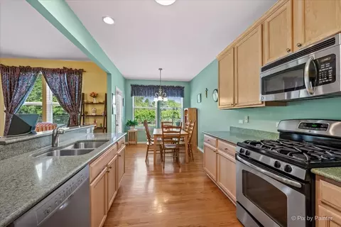 Kitchen - 4041 Whitehall Ln, Algonquin, IL 60102 photo 1 of 2