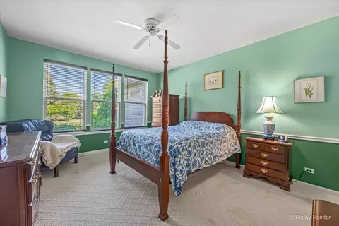 Bedroom - 4041 Whitehall Ln, Algonquin, IL 60102 photo 1 of 3