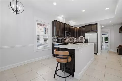 Kitchen - 1514 E Grove St, Bloomington, IL 61701 photo 6 of 7