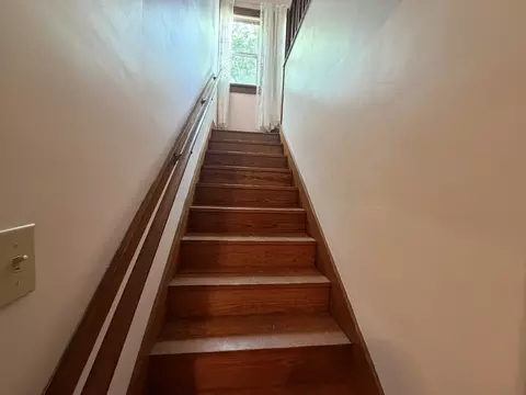Entry Way - 1106 E Olive St E, Bloomington, IL 61701 photo 6 of 6