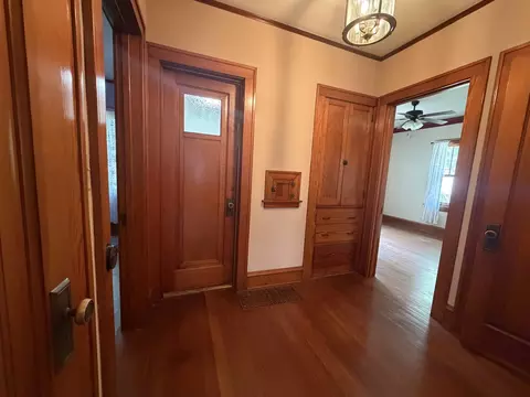 Entry Way - 1106 E Olive St E, Bloomington, IL 61701 photo 1 of 6