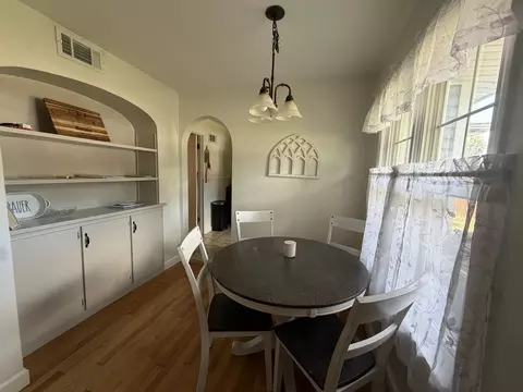 Dining - 320 Anderson St, Centralia, IL 62801 photo 1 of 1