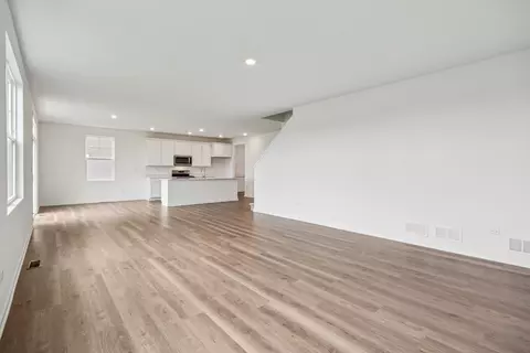 Living - 1874 Keating Dr, Aurora, IL 60503 photo 6 of 8