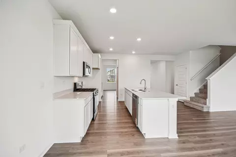 Kitchen - 1874 Keating Dr, Aurora, IL 60503 photo 5 of 11