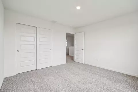 Bedroom - 1874 Keating Dr, Aurora, IL 60503 photo 6 of 13