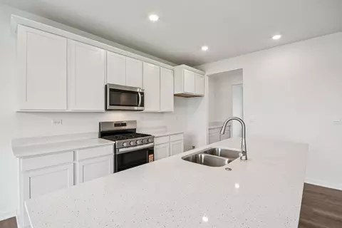 Kitchen - 1874 Keating Dr, Aurora, IL 60503 photo 3 of 11