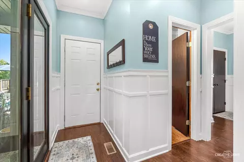 Entry Way - 6475 Junebug Ln, Morris, IL 60450 photo 2 of 4