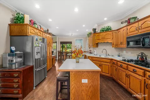 Kitchen - 6475 Junebug Ln, Morris, IL 60450 photo 3 of 3