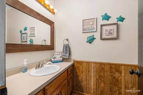 Bath - 6475 Junebug Ln, Morris, IL 60450 photo 3 of 6