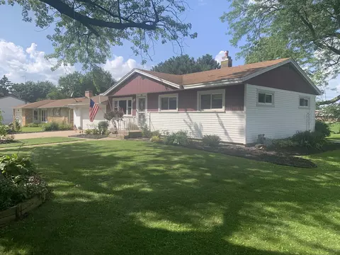 Exterior - 702 Bourn St, Harvard, IL 60033 photo 2 of 4