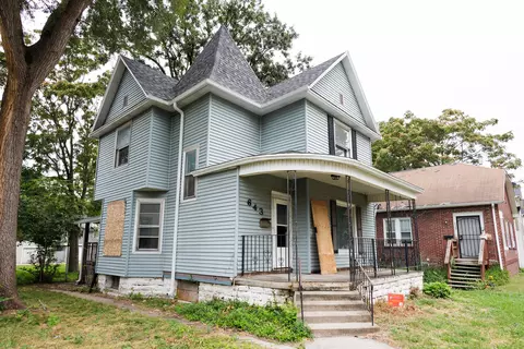 Exterior - 643 S Myrtle Ave, Kankakee, IL 60901 photo 3 of 9