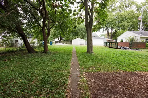 Exterior - 643 S Myrtle Ave, Kankakee, IL 60901 photo 9 of 9