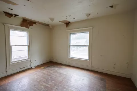 Bedroom - 643 S Myrtle Ave, Kankakee, IL 60901 photo 4 of 11