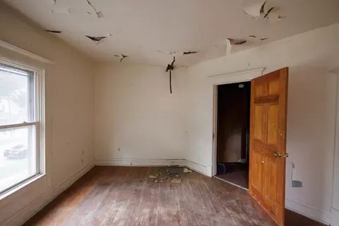 Bedroom - 643 S Myrtle Ave, Kankakee, IL 60901 photo 5 of 11