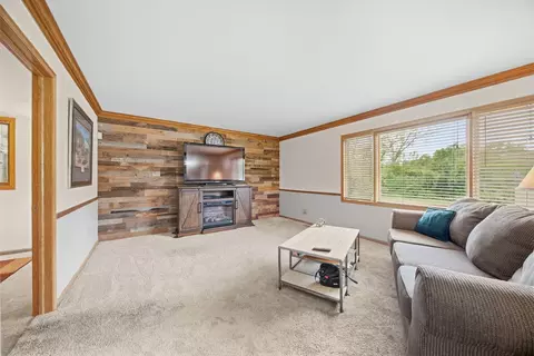 Living - 11630 Parkside Ln, Mokena, IL 60448 photo 2 of 3