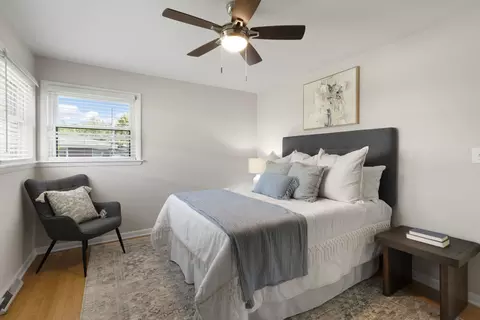 Bedroom - 851 Long Rd, Glenview, IL 60025 photo 4 of 5
