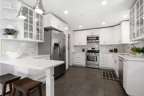 Kitchen - 851 Long Rd, Glenview, IL 60025 photo 1 of 3