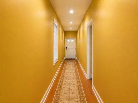 Entry Way - 4838 S St Lawrence Ave #3, Chicago, IL 60615 photo 6 of 6