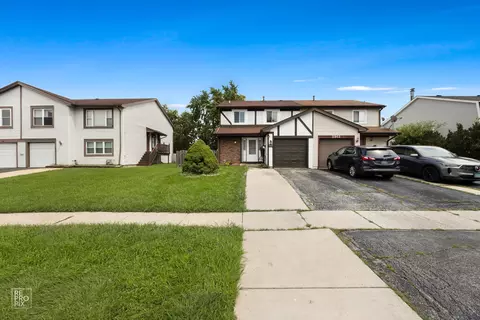 3963 Sandpiper Dr, Hanover Park, IL 60133