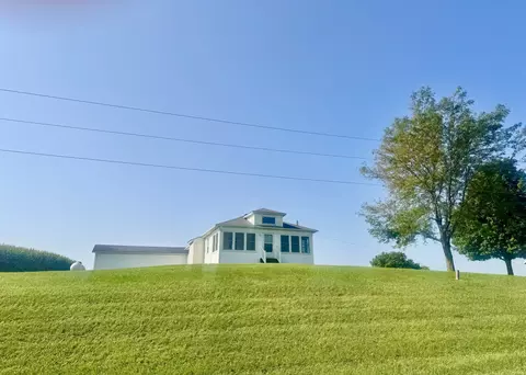 Exterior - 2531 115th Ave, Viola, IL 61486 photo 9 of 11