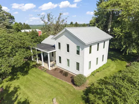 41 W020 Seavey Rd, Sugar Grove, IL 60554
