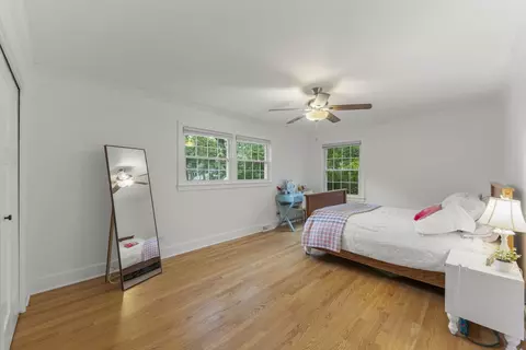 Bedroom - 1725 Maple Leaf Ct, Wheaton, IL 60187 photo 6 of 6